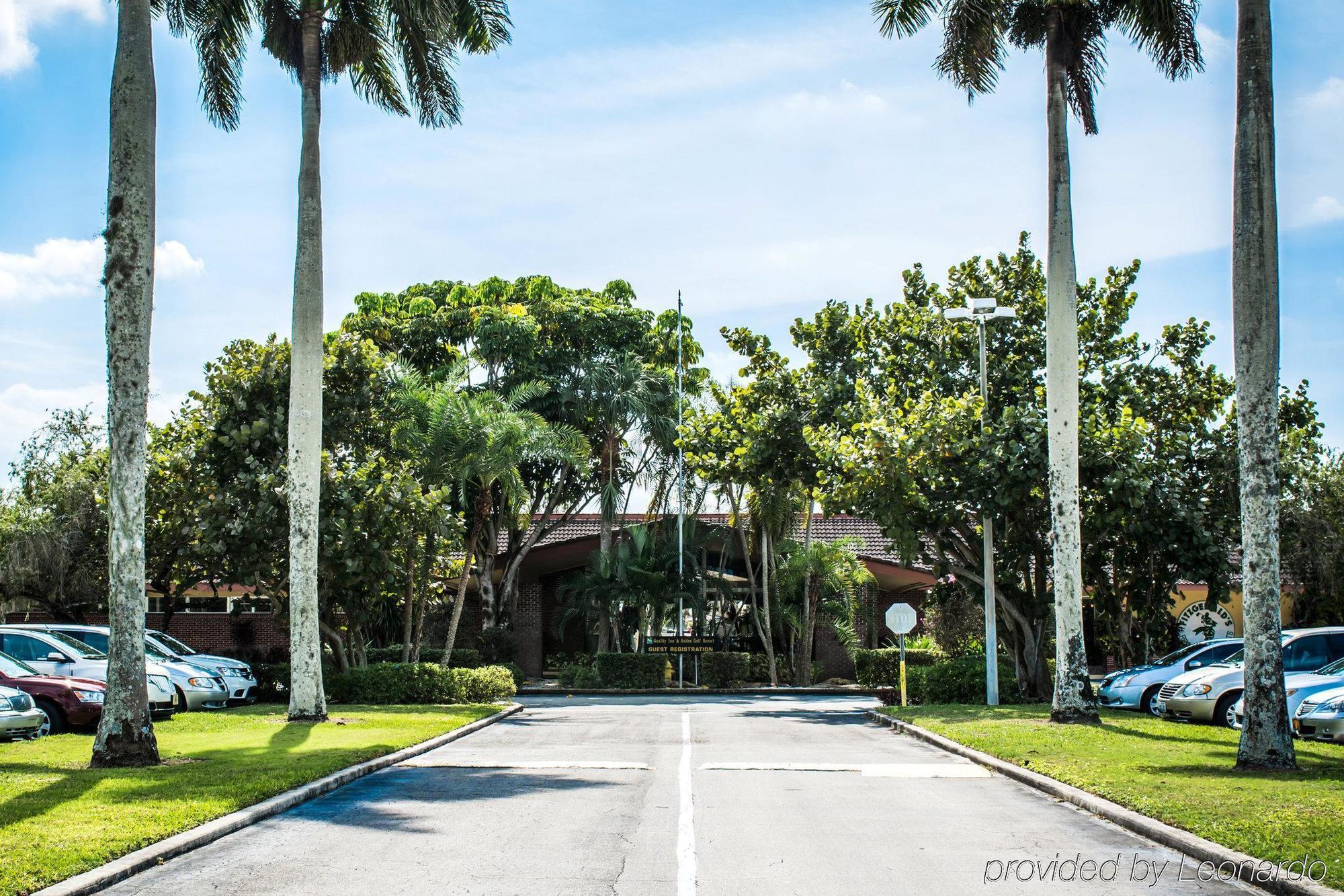 Quality Inn And Suites Golf Resort Golden Gate Eksteriør billede