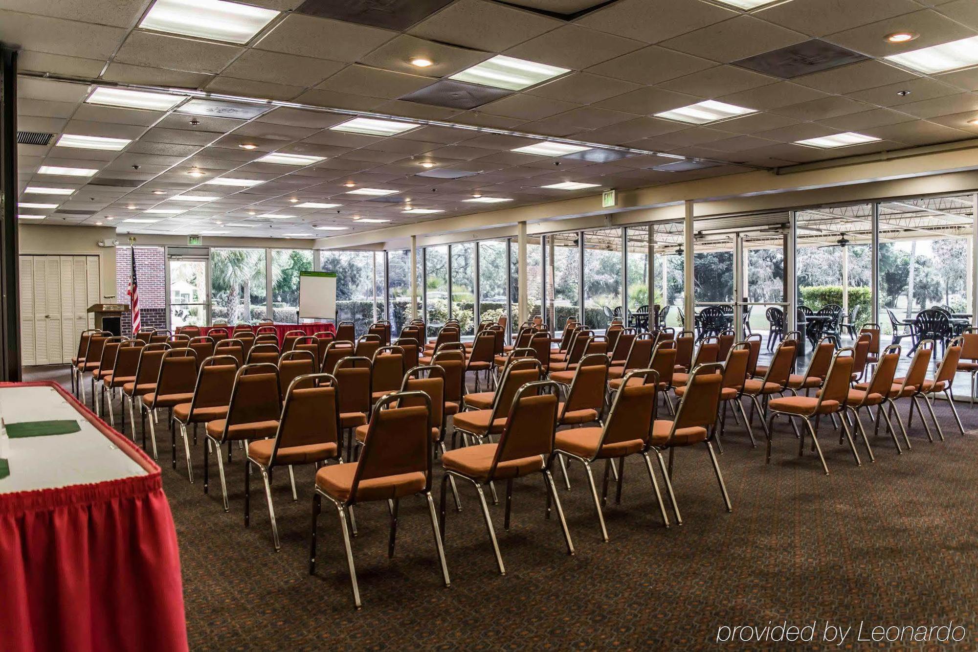 Quality Inn And Suites Golf Resort Golden Gate Eksteriør billede