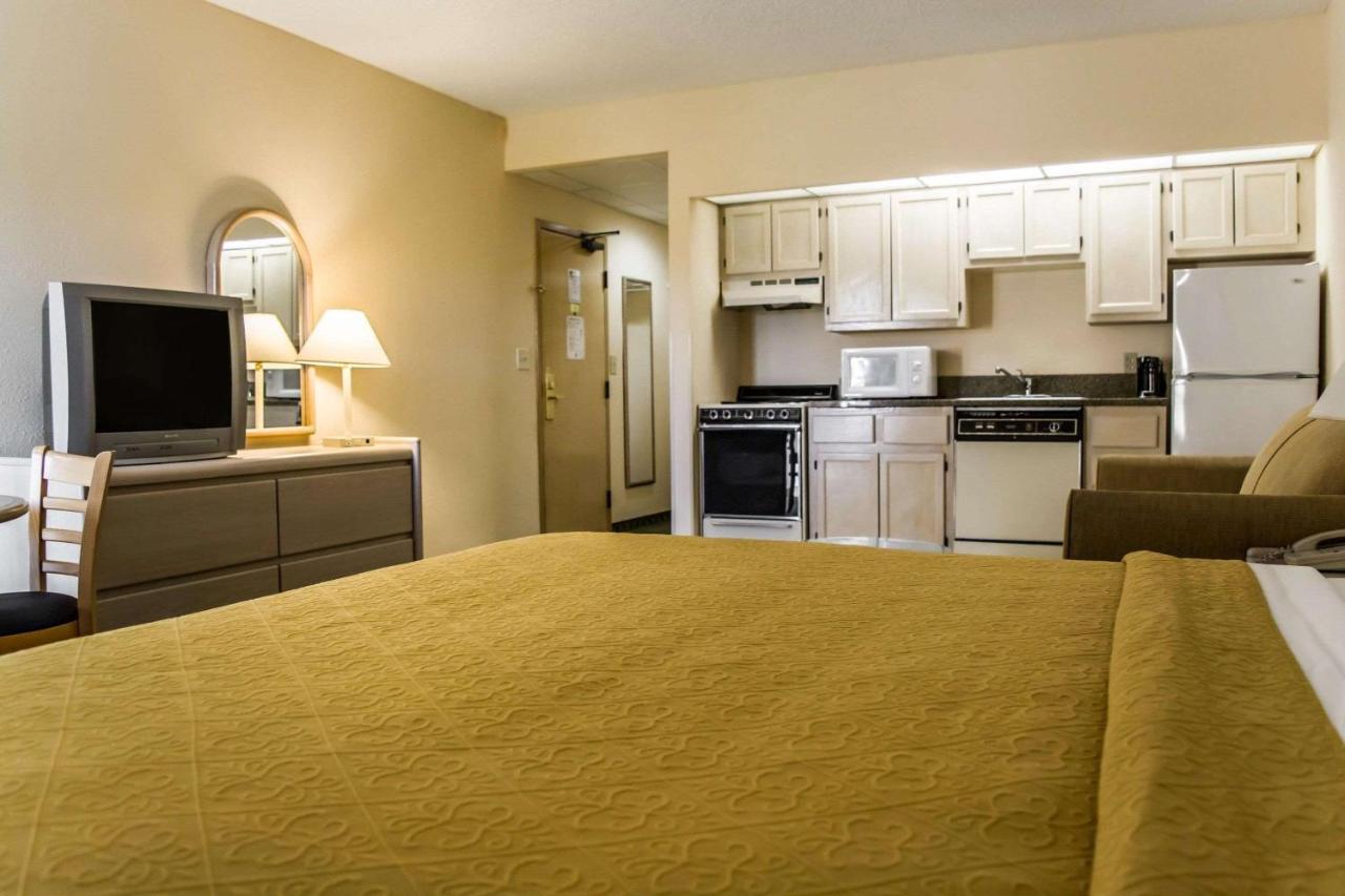 Quality Inn And Suites Golf Resort Golden Gate Eksteriør billede